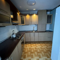 2-к. квартира, 56 м², 1/5 эт.